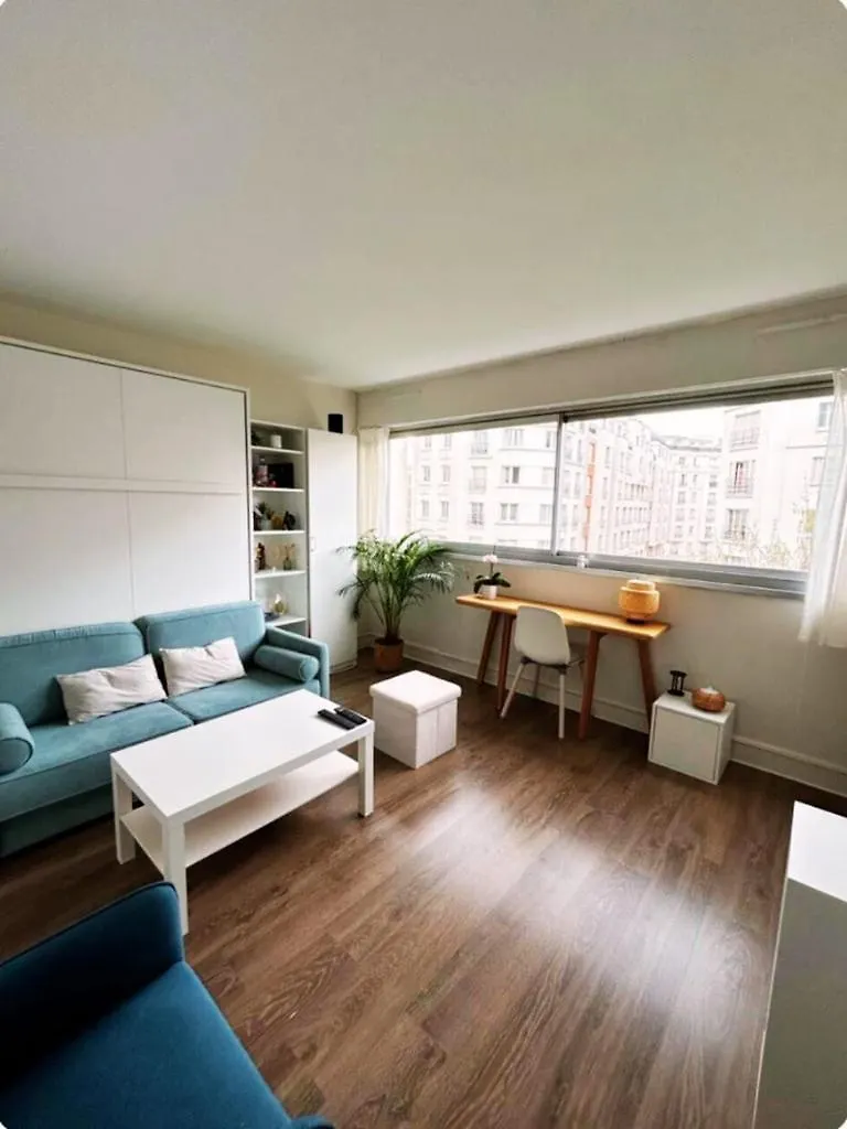 Apartment Cosy Studio Paris 15 France